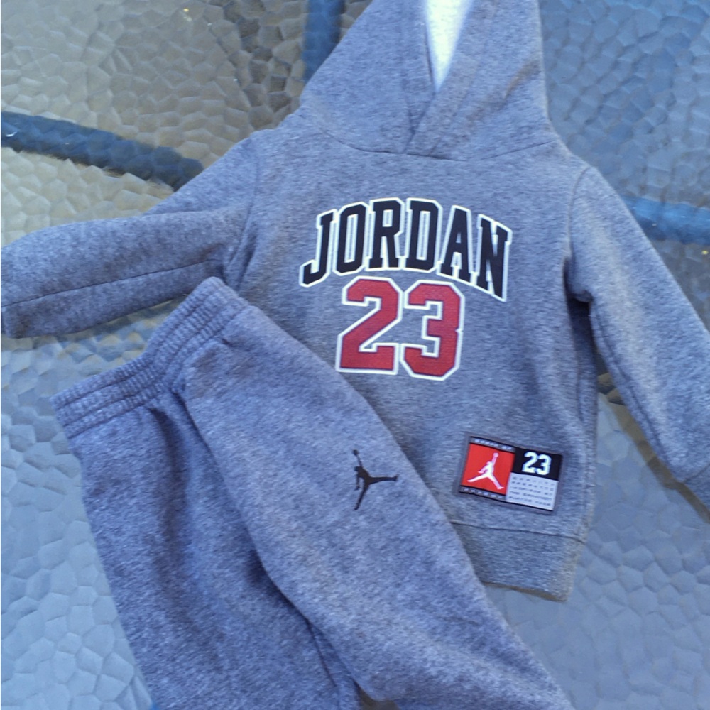 Baby Jordan 23 Nike Sweat Set - 18 months